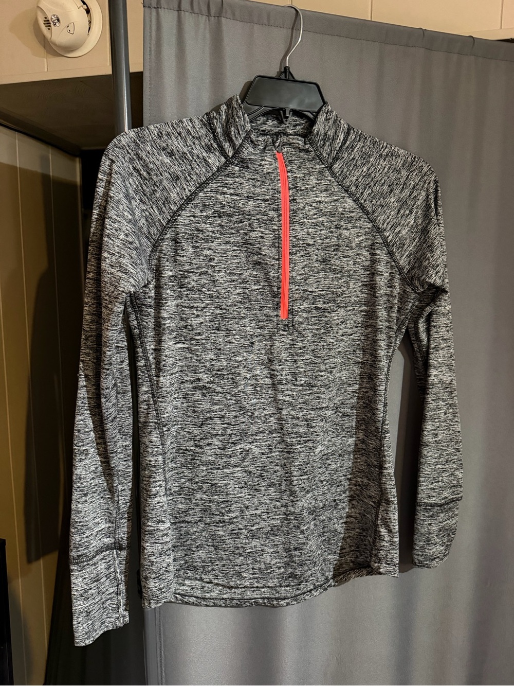 Tangerine Women's Medium 1/4 Zip Pullover